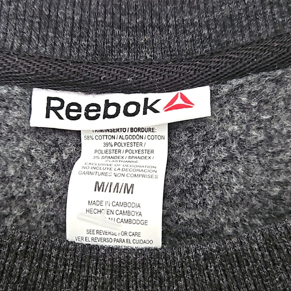 NWOT Reebok sweatshirt - Picture 2 of 5